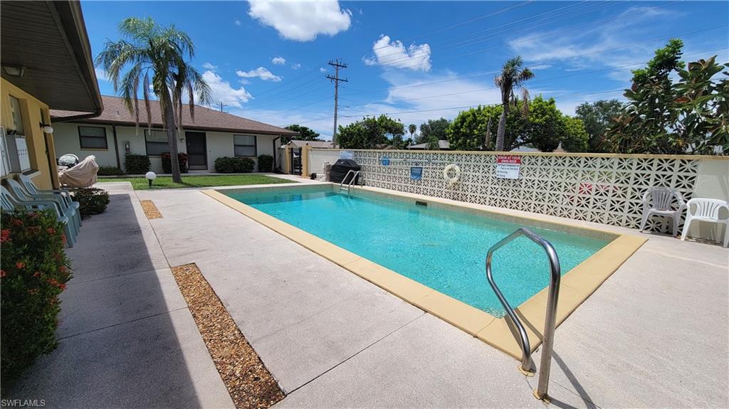 SUNNY PALMS WEST - Residential