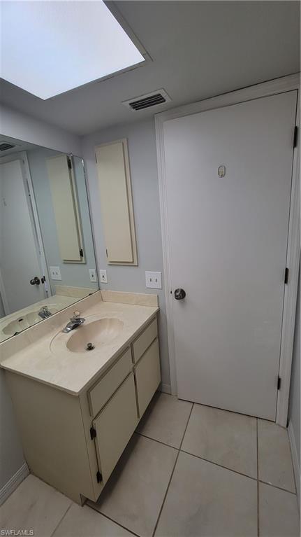 SUNNY PALMS WEST - Residential