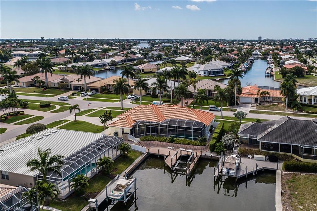 MARCO ISLAND - Residential