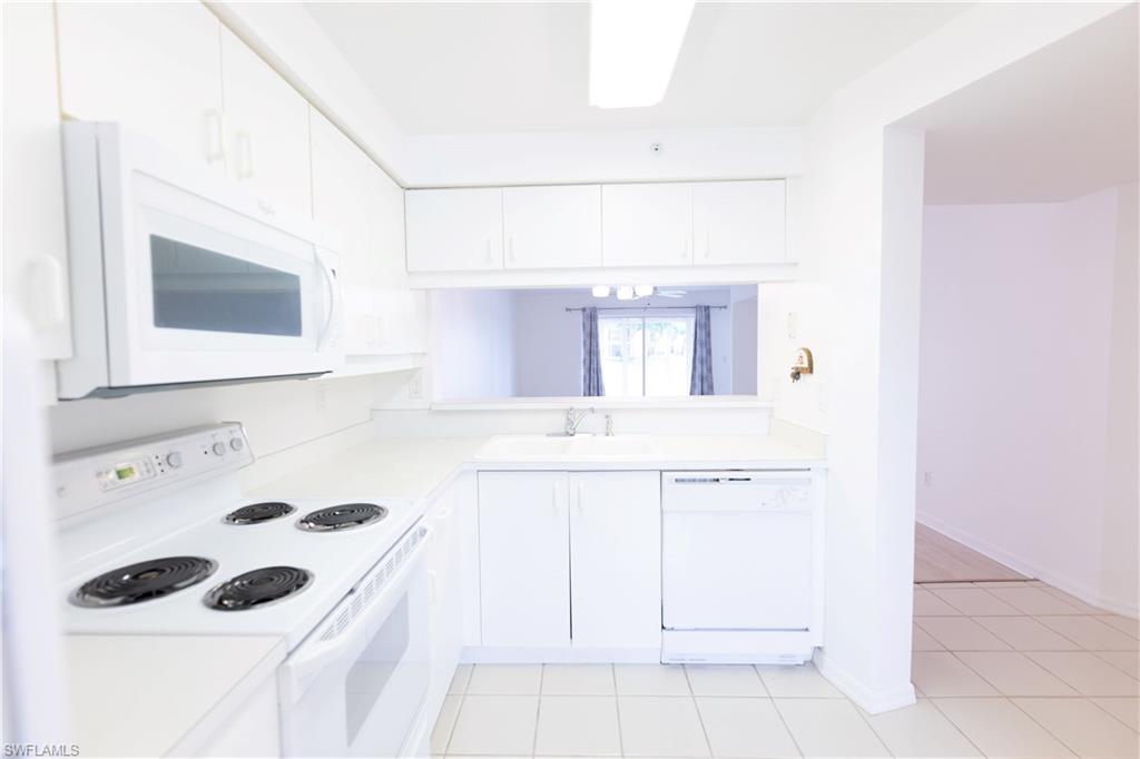 HUNTINGTON LAKES - Residential Lease