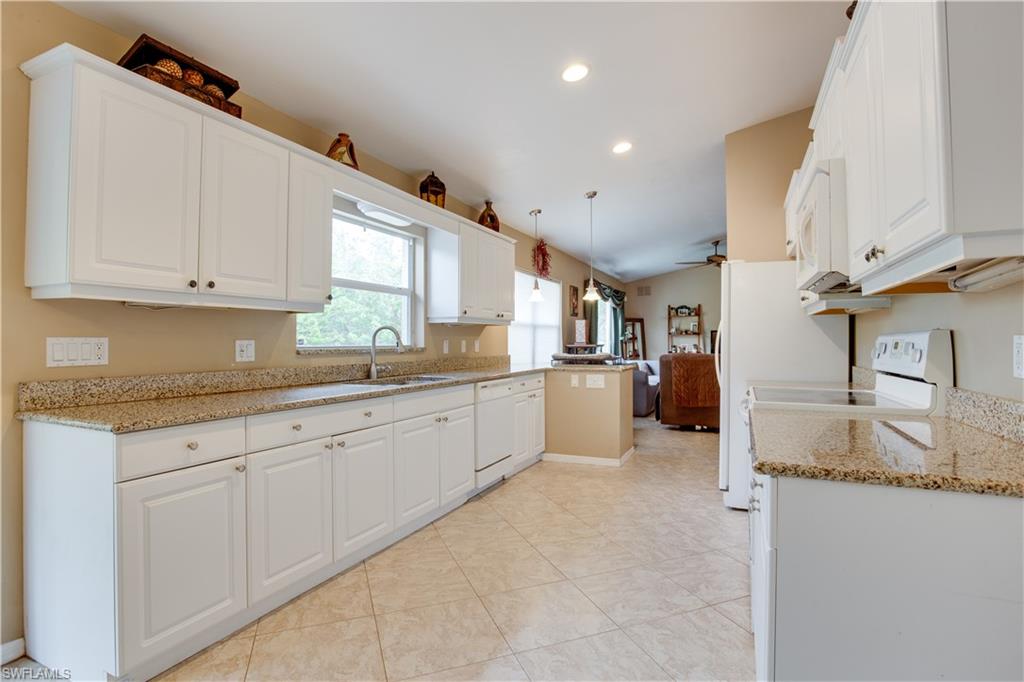 GOLDEN GATE ESTATES - Residential