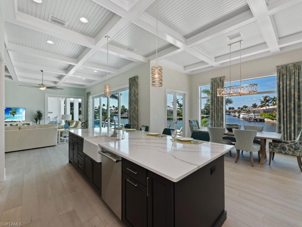 MARCO BEACH - Residential