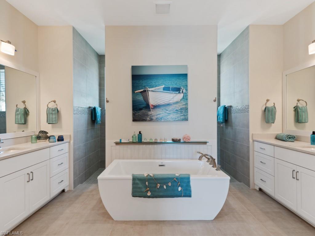 MARCO BEACH - Residential