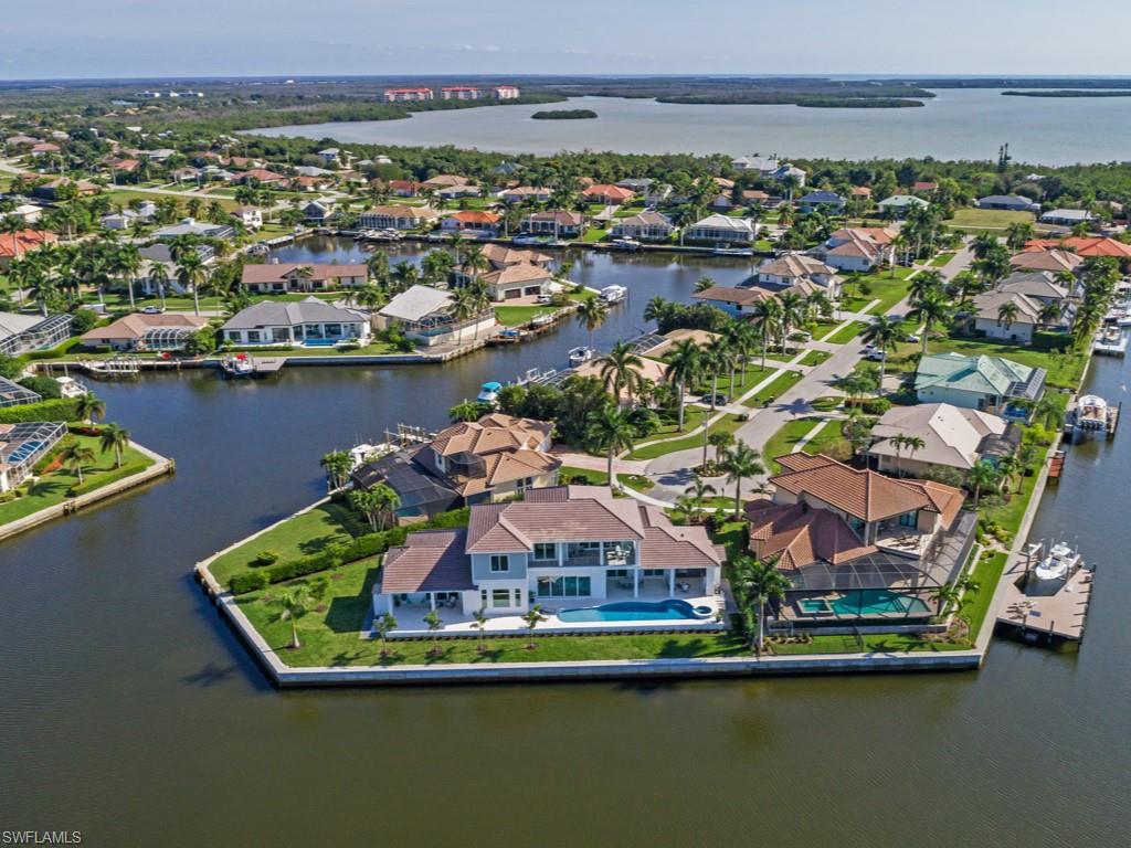 MARCO BEACH - Residential