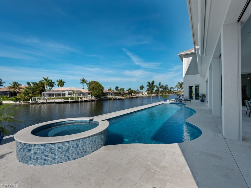 MARCO BEACH - Residential