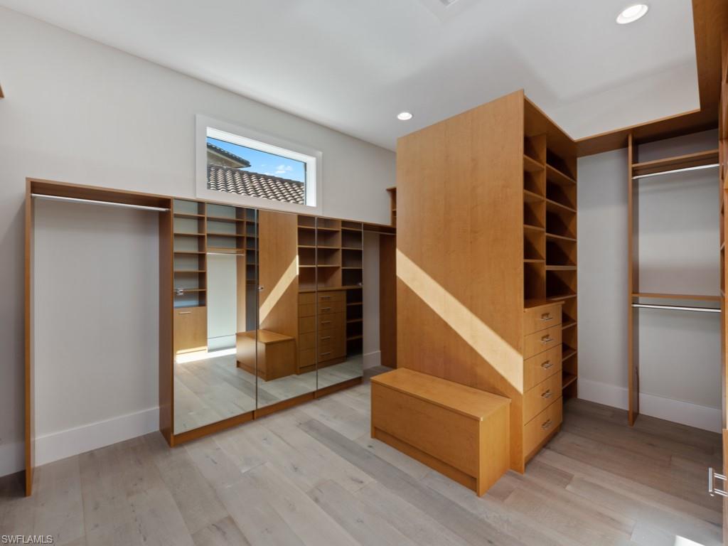 MARCO BEACH - Residential