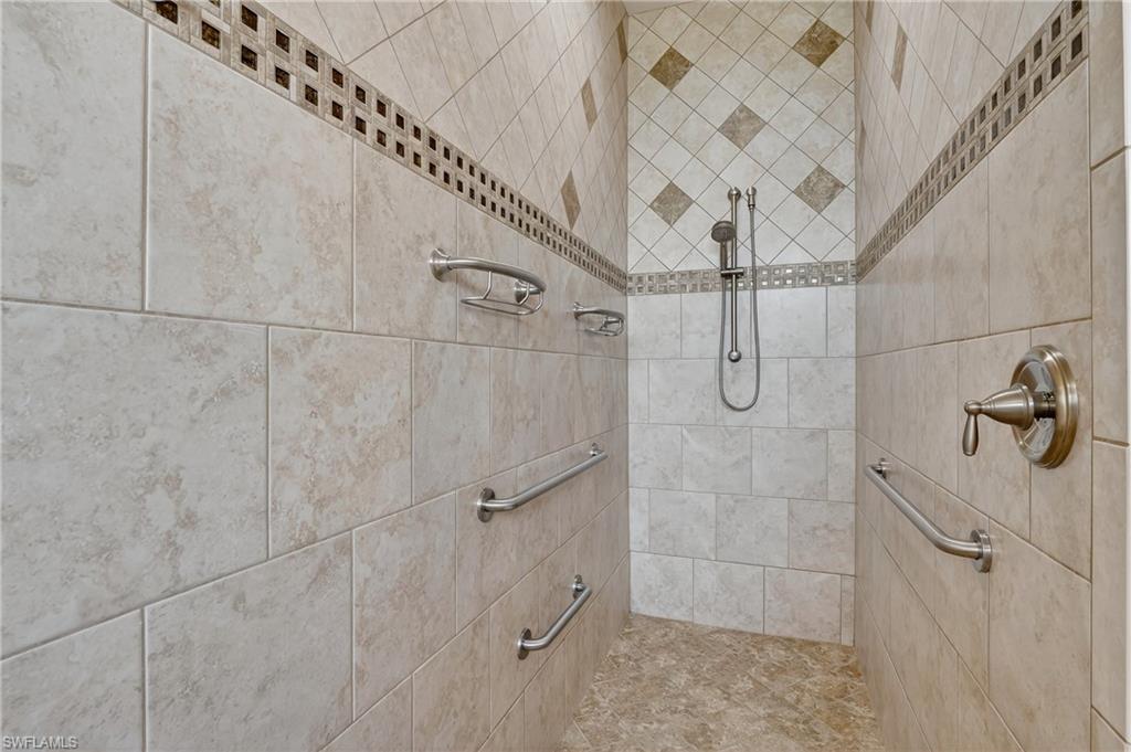 PINE SHADOWS AIR PARK - Residential