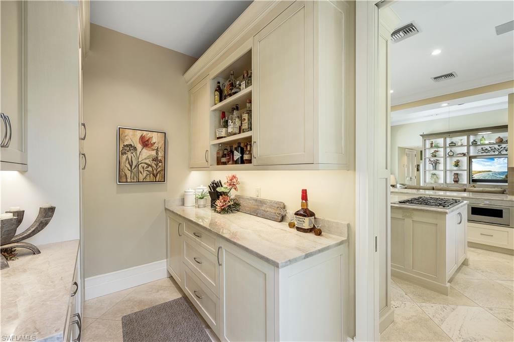 MARINA POINTE - Residential