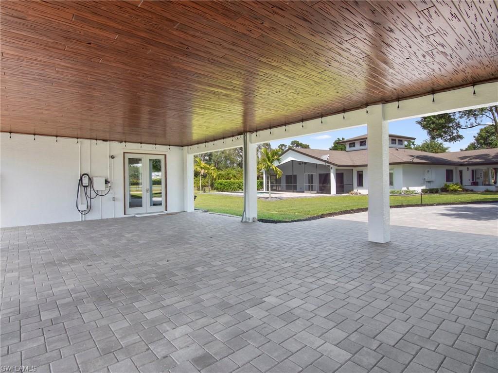 COLONIAL FARMS - Residential