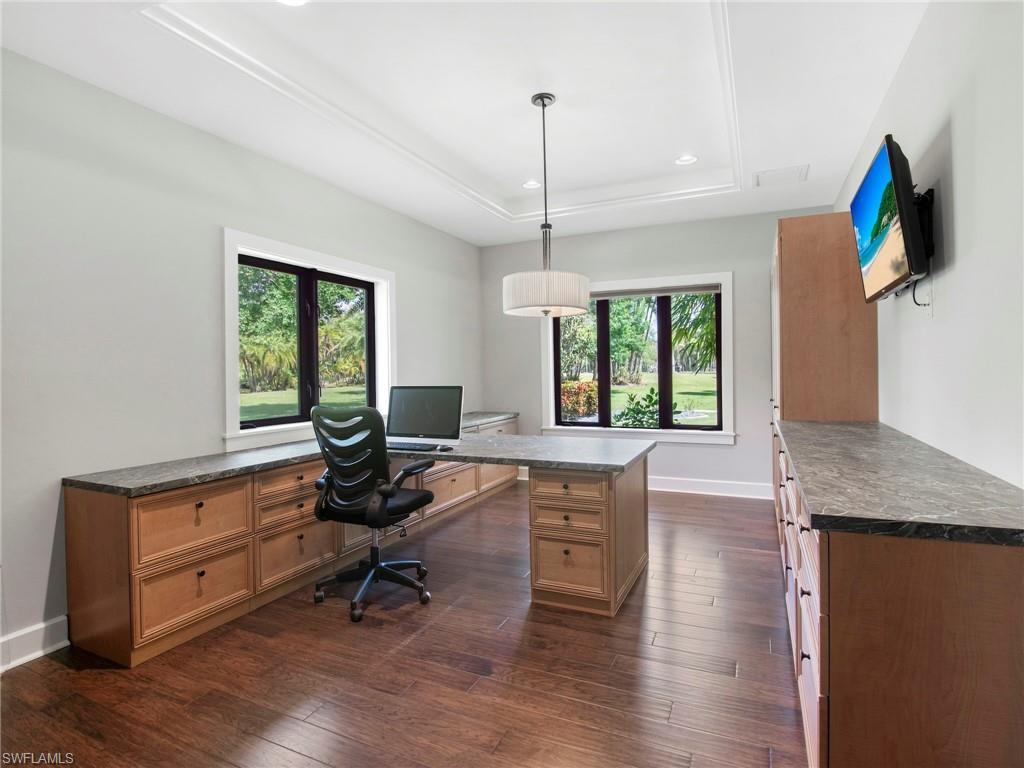 COLONIAL FARMS - Residential