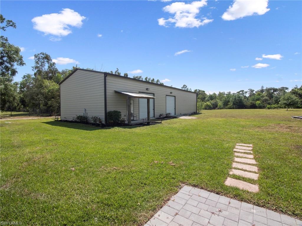 COLONIAL FARMS - Residential