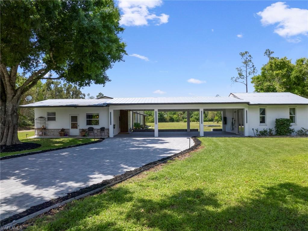 COLONIAL FARMS - Residential