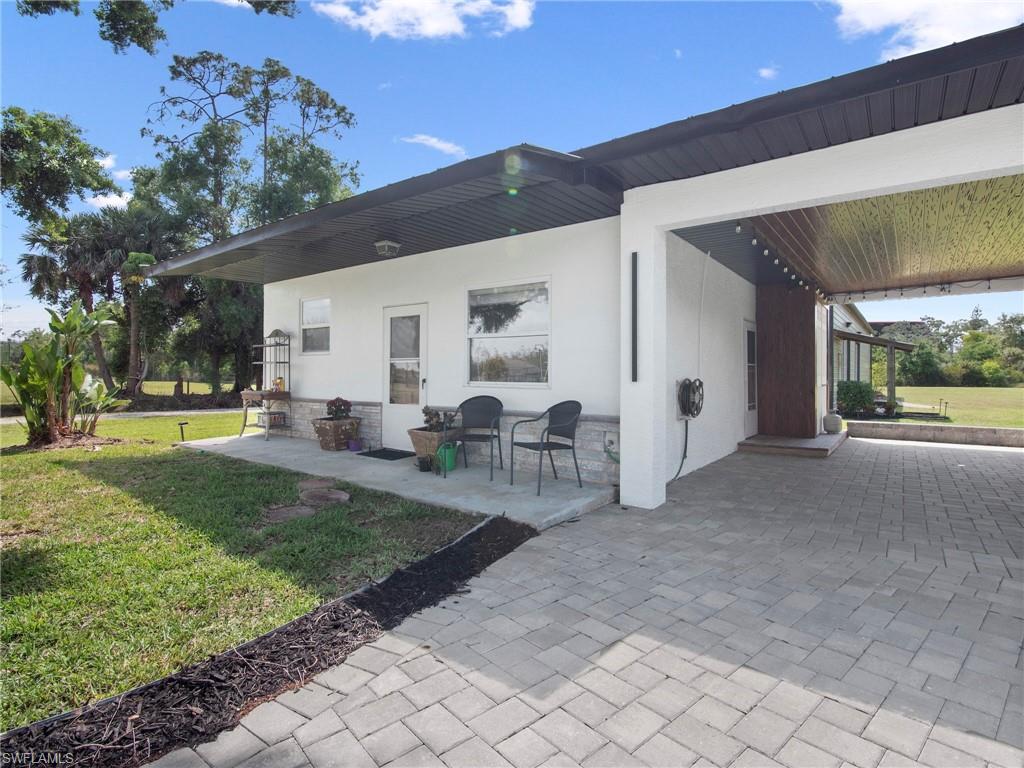 COLONIAL FARMS - Residential