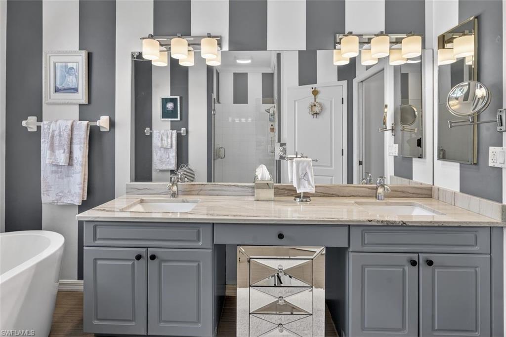 CROSS CREEK ESTATES - Residential