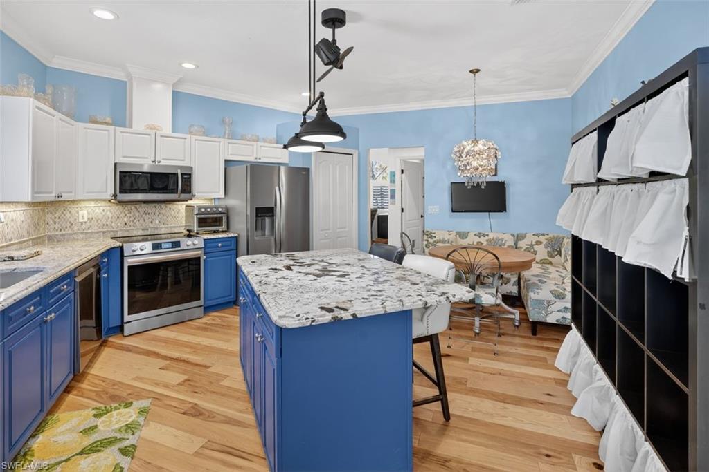 CROSS CREEK ESTATES - Residential