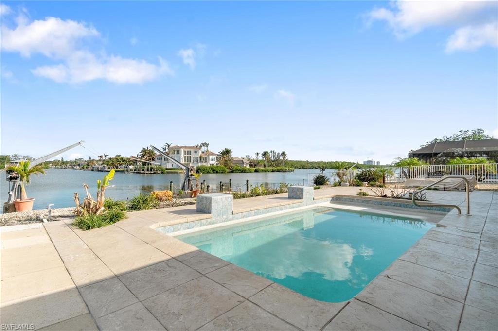 LITTLE HICKORY SHORES - Residential