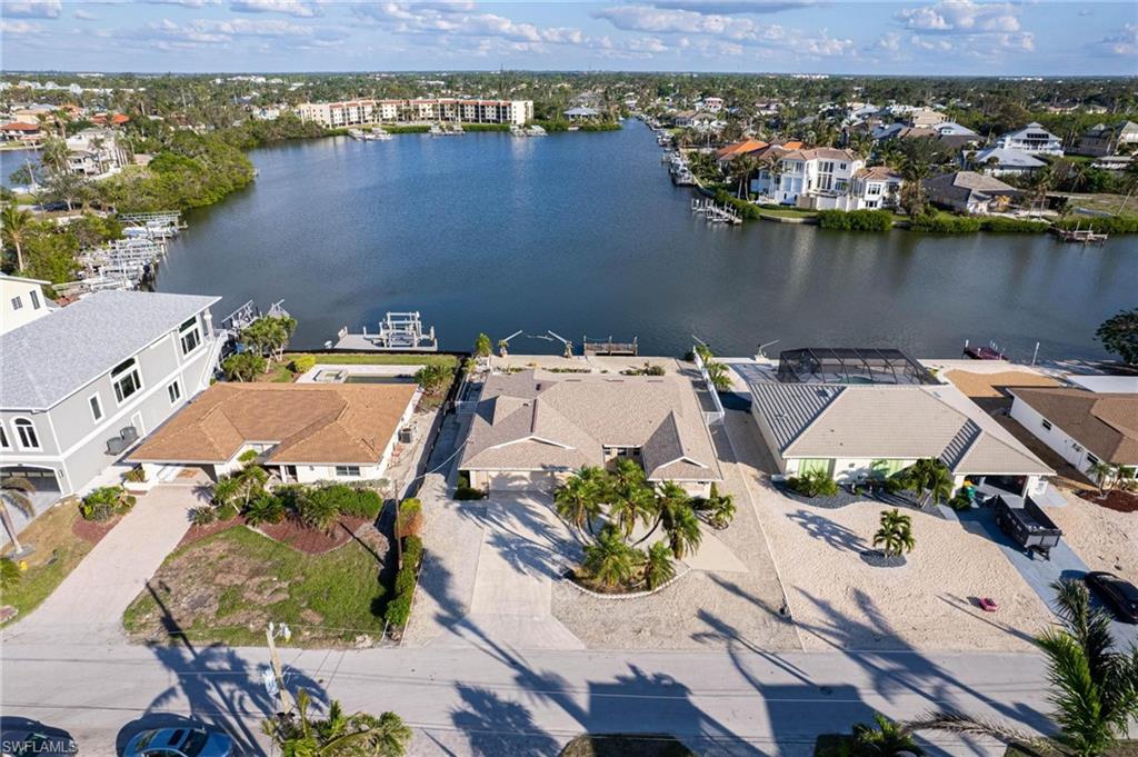 LITTLE HICKORY SHORES - Residential