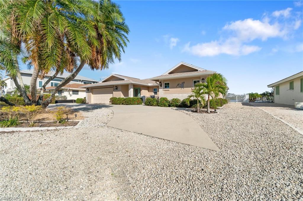 LITTLE HICKORY SHORES - Residential