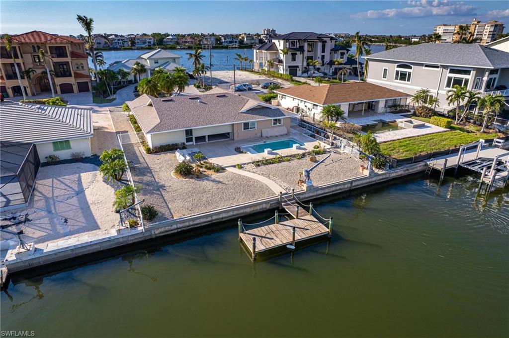 LITTLE HICKORY SHORES - Residential