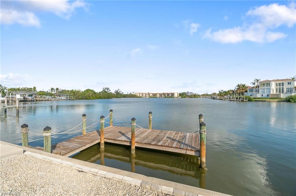 LITTLE HICKORY SHORES - Residential