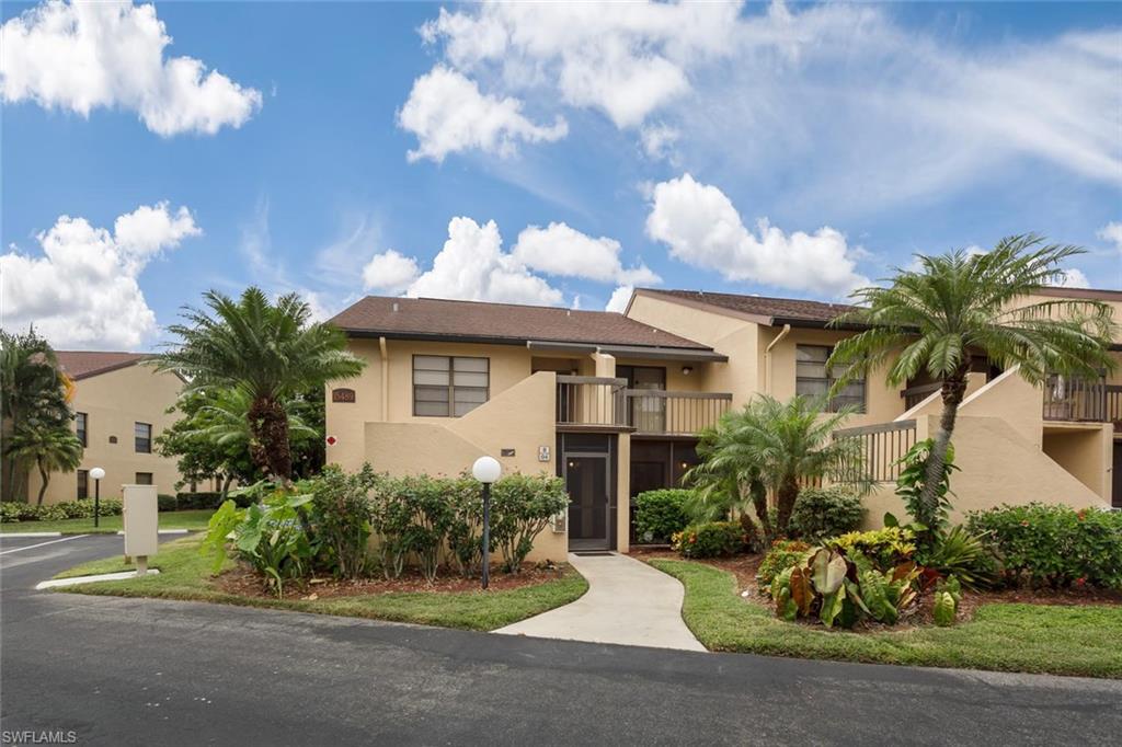 ADMIRALTY YACHT & RACQUET CLUB - Residential