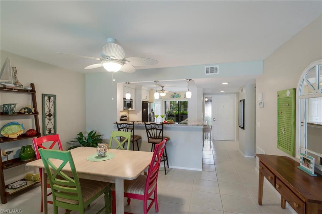 ADMIRALTY YACHT & RACQUET CLUB - Residential