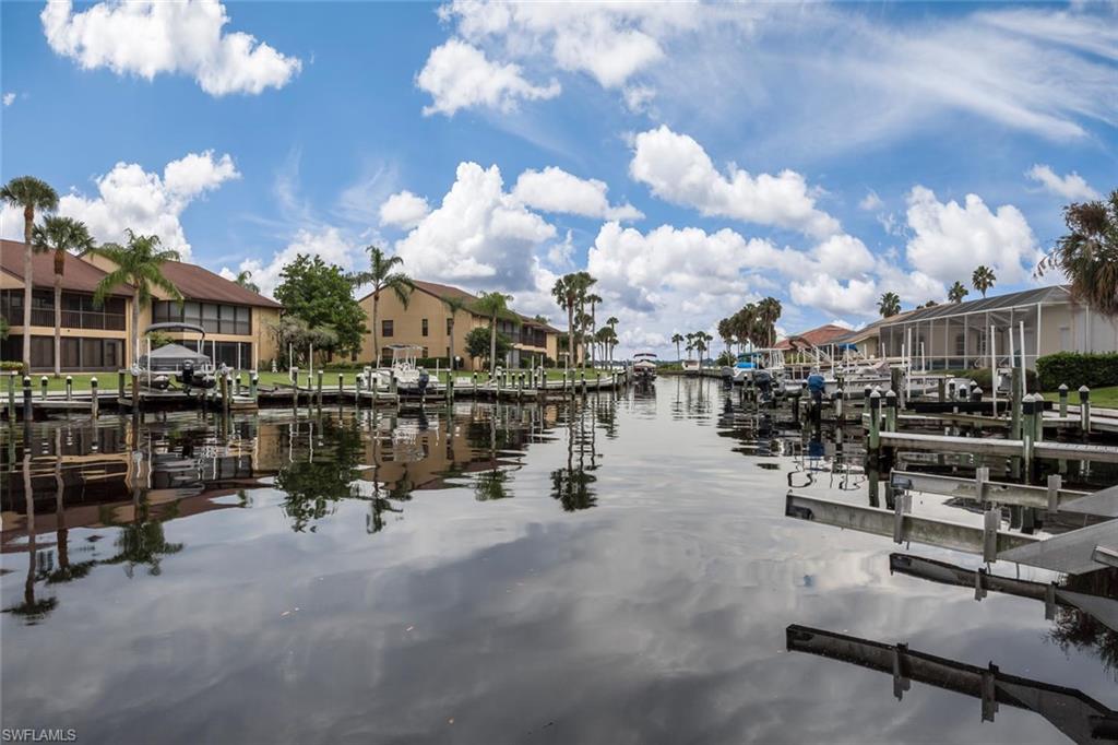 ADMIRALTY YACHT & RACQUET CLUB - Residential