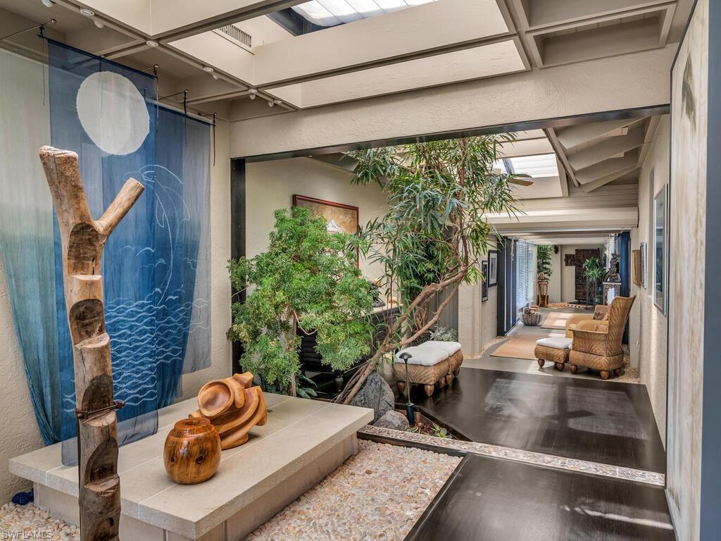 MARCO BEACH - Residential