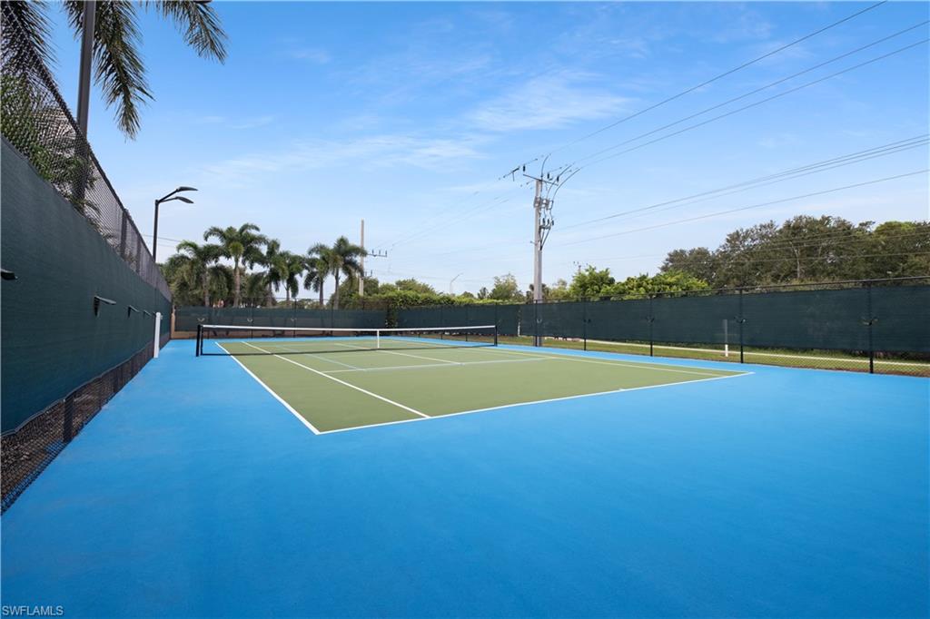 MOON LAKE - Residential