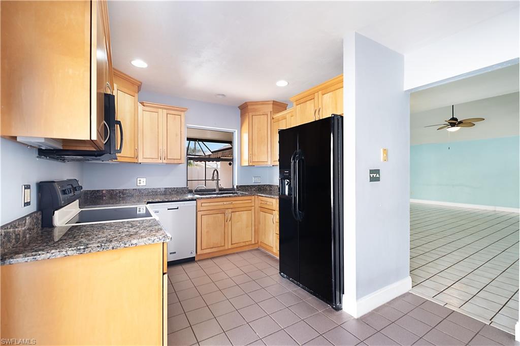 MOON LAKE - Residential