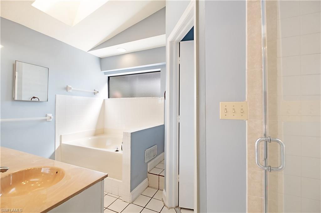 MOON LAKE - Residential