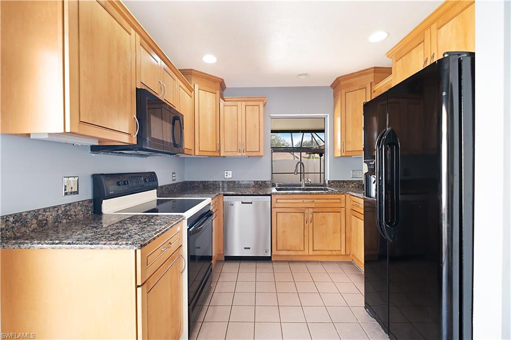 MOON LAKE - Residential