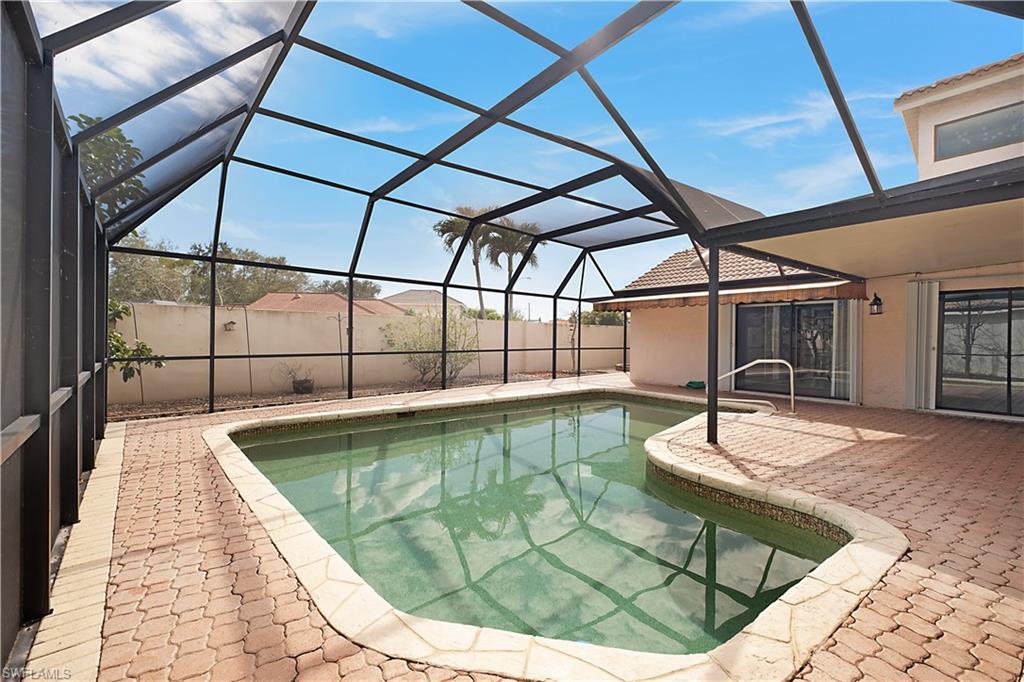 MOON LAKE - Residential