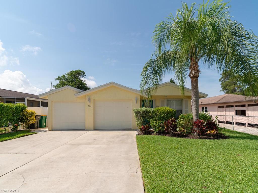 NAPLES PARK - Residential