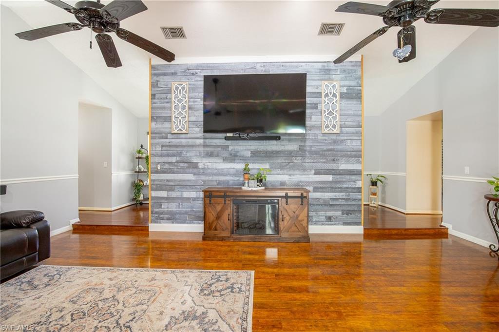 RIDGEVIEW ESTATES - Residential