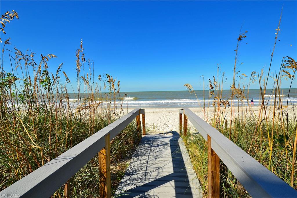 VISTAS AT PARK SHORE - Residential