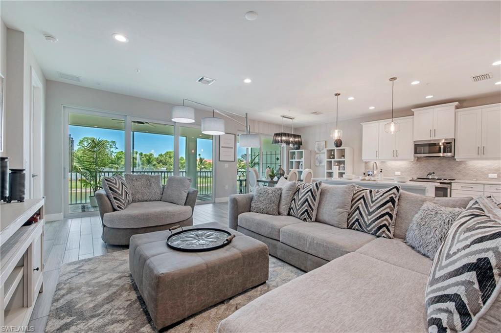 2555 Seychelles DR 407
