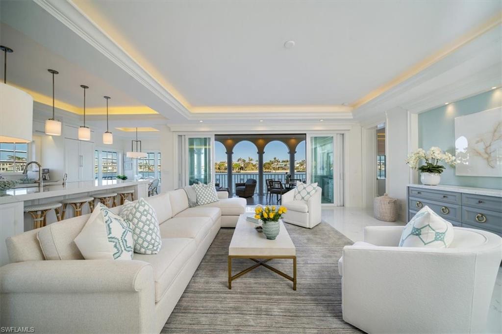 VENETIAN VILLAS - Residential
