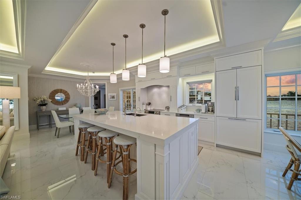VENETIAN VILLAS - Residential