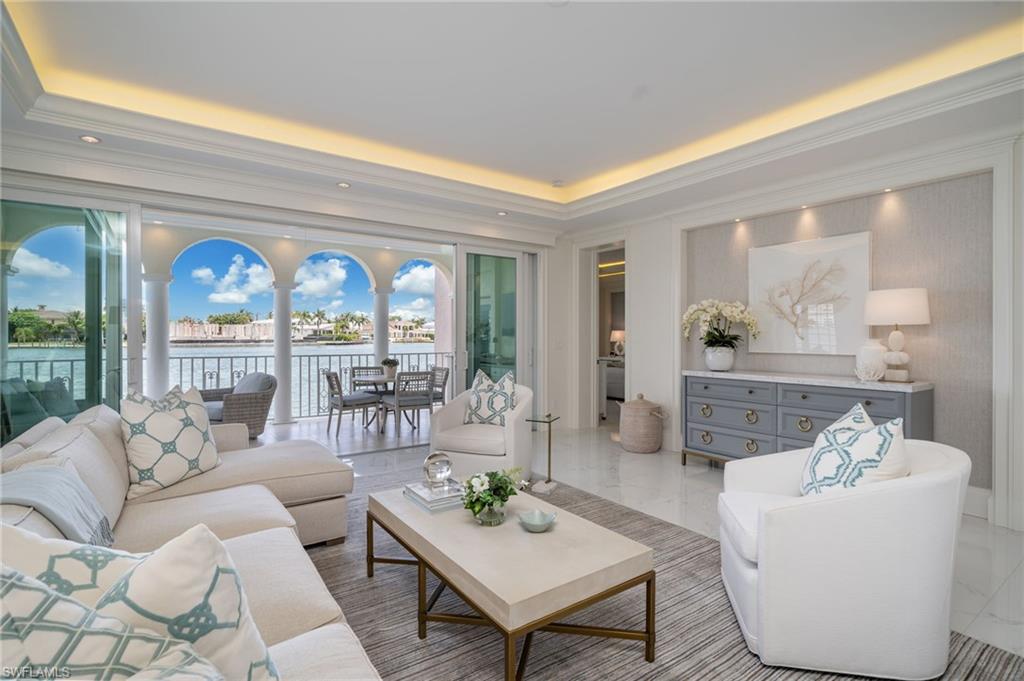 4000 Gulf Shore BLVD N 3300