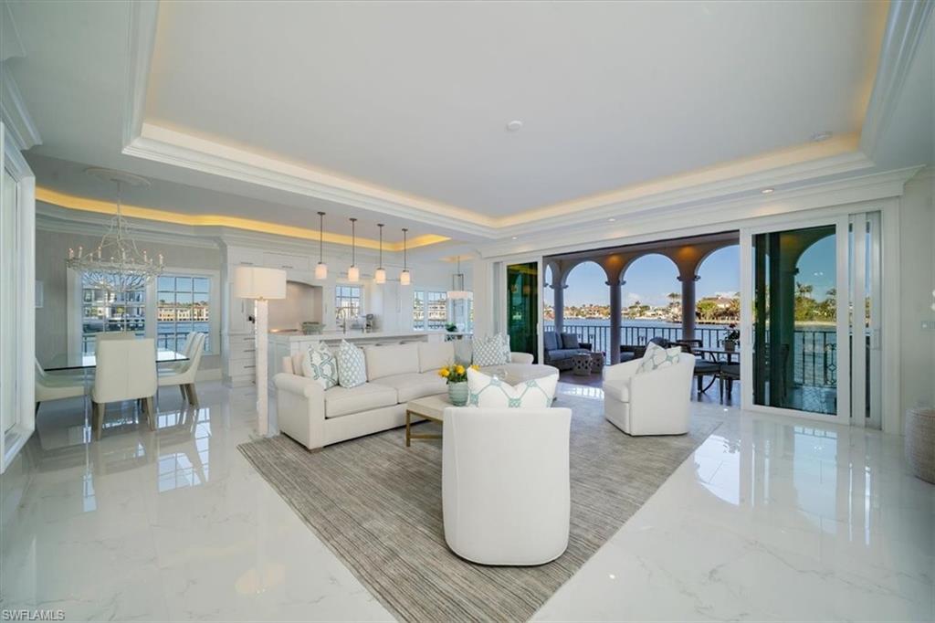 VENETIAN VILLAS - Residential