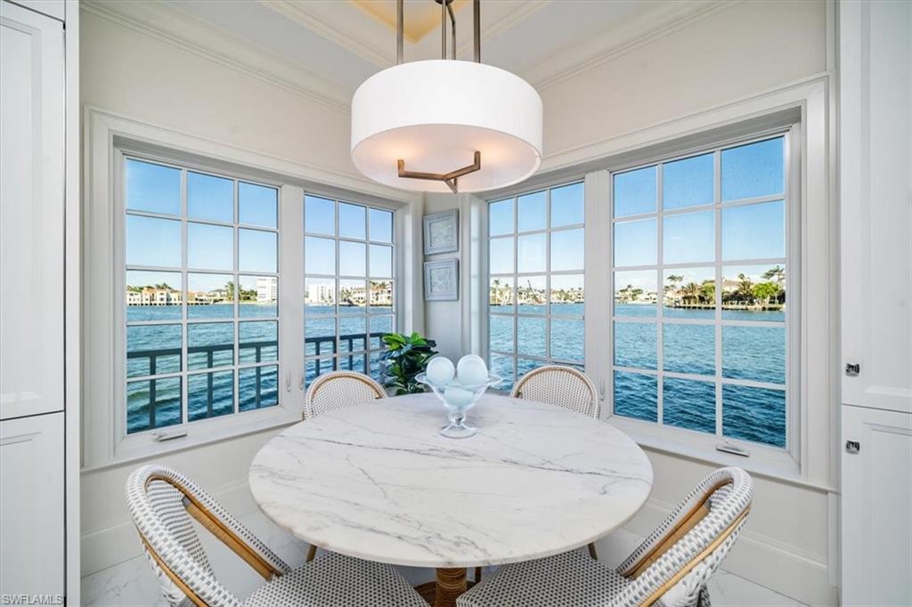 VENETIAN VILLAS - Residential