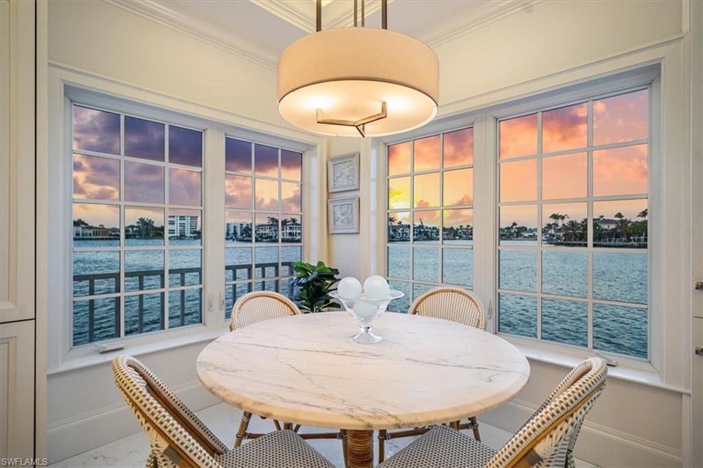 VENETIAN VILLAS - Residential