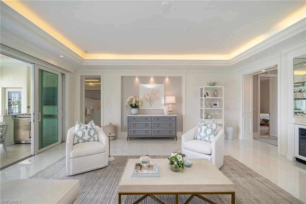 4000 Gulf Shore BLVD N 3300