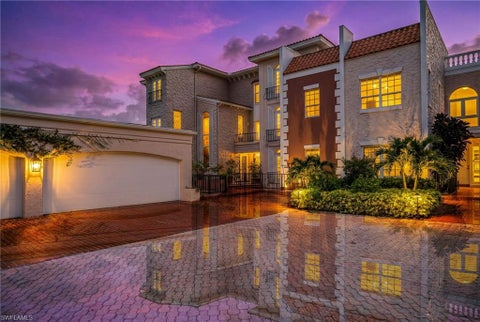Photo of 4000 Gulf Shore BLVD N #3300, NAPLES, FL 34103 (MLS # 226017539)