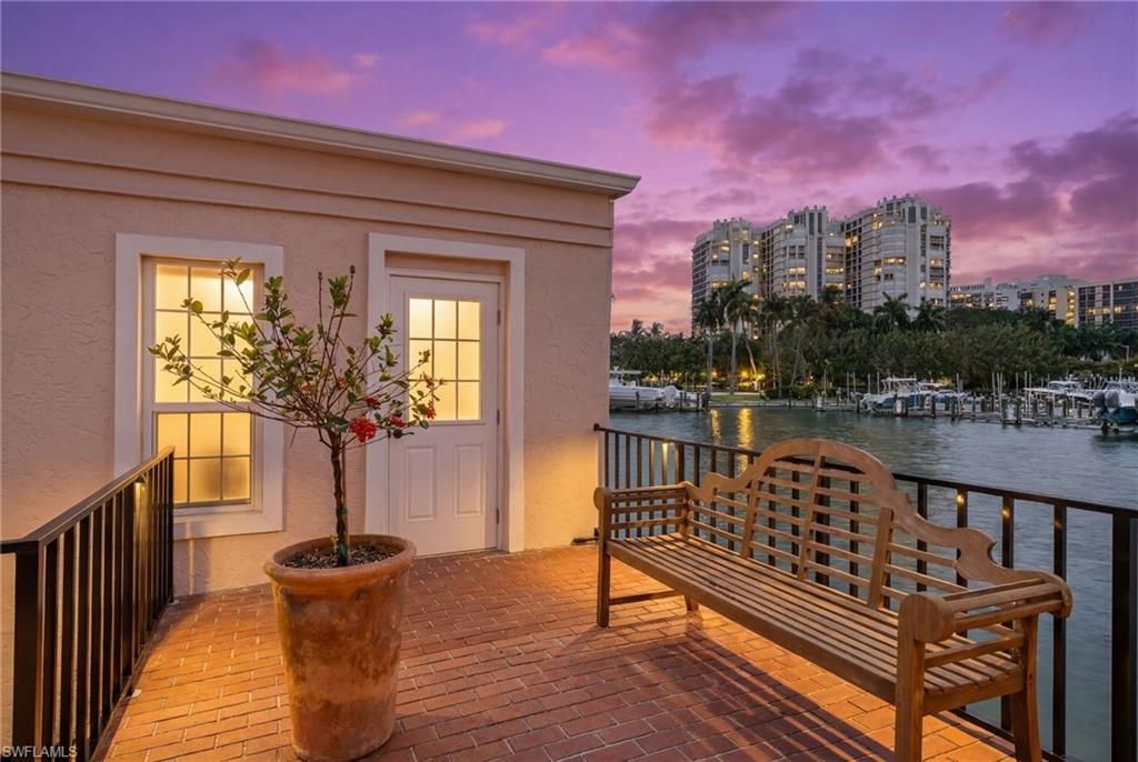 Photo of 4000 Gulf Shore BLVD N #3300, NAPLES, FL 34103 (MLS # 226017539)