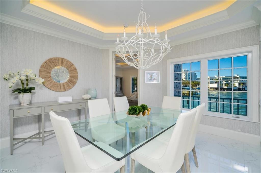 VENETIAN VILLAS - Residential
