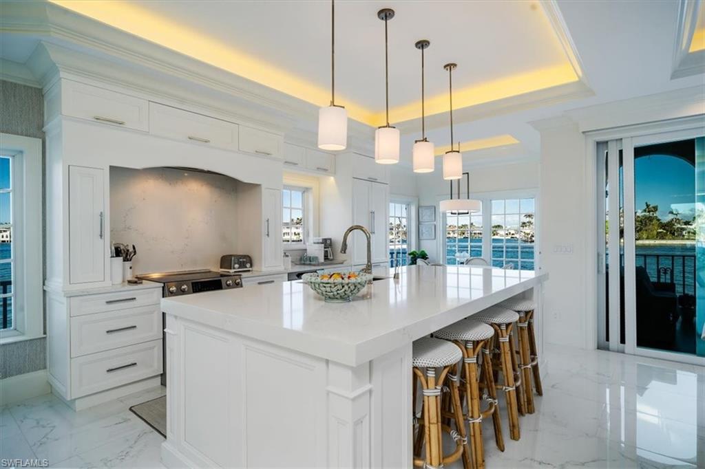 VENETIAN VILLAS - Residential