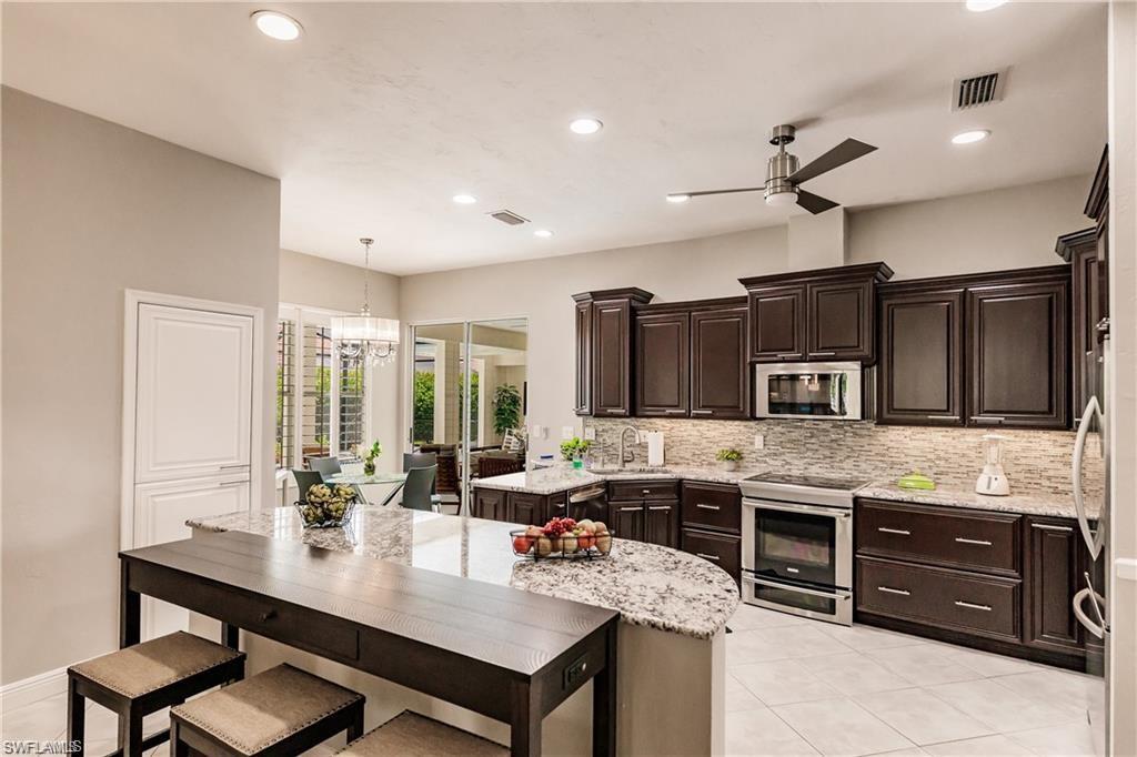 CALOOSA YACHT & RACQUET CLUB - Residential Lease