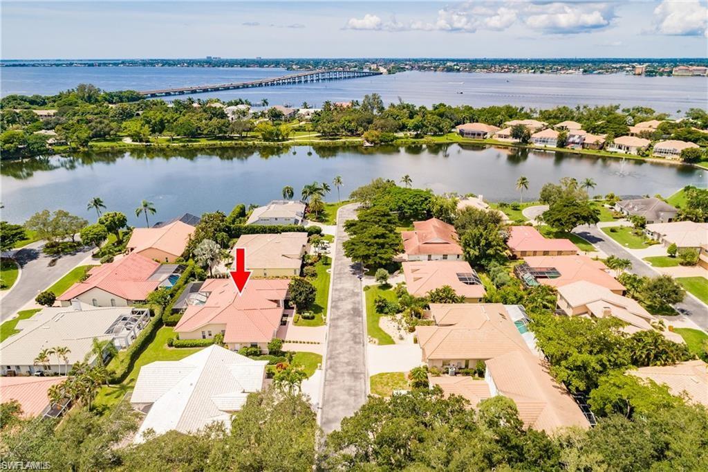 CALOOSA YACHT & RACQUET CLUB - Residential Lease
